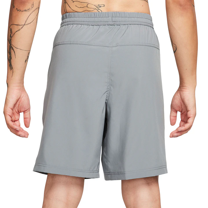 Pantaloneta Nike Form Hombre-Gris 2
