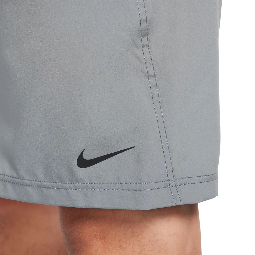 Pantaloneta Nike Form Hombre-Gris 3