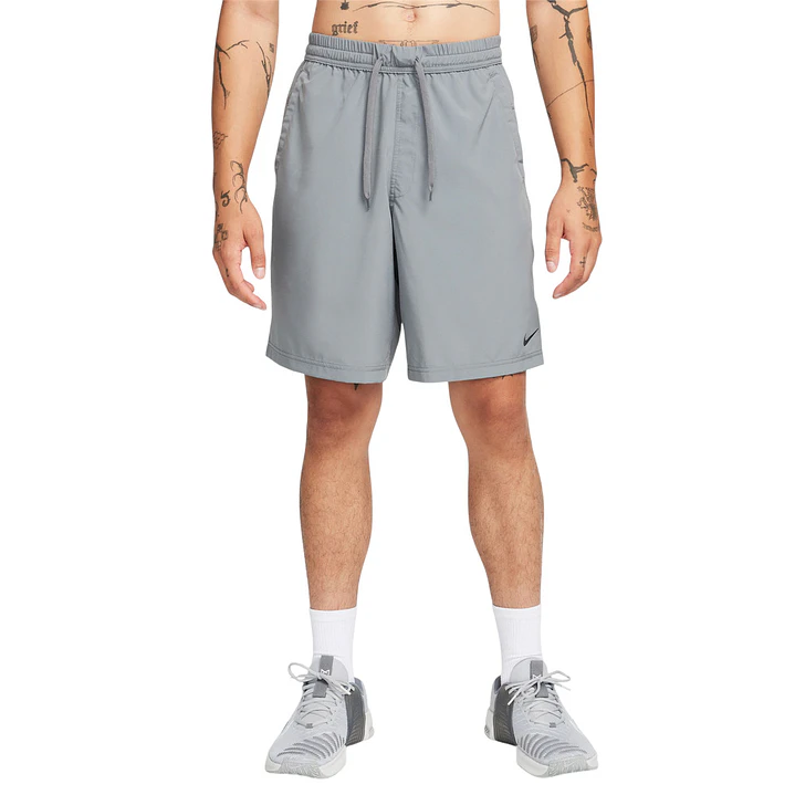 Pantaloneta Nike Form Hombre-Gris 4