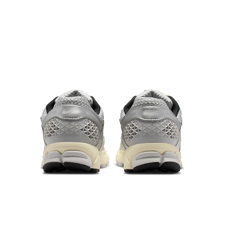 Tenis Nike Vomero 5 Hombre-Gris 5