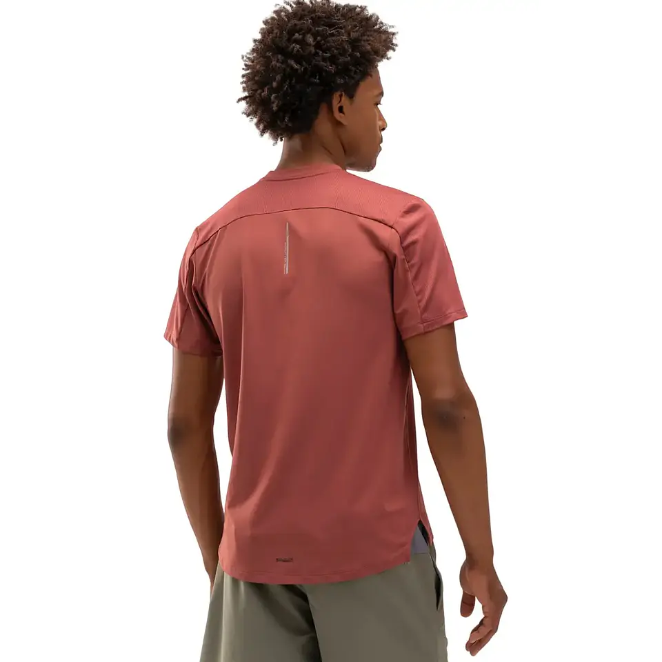 Polera Nox Pro Regular Granate 2