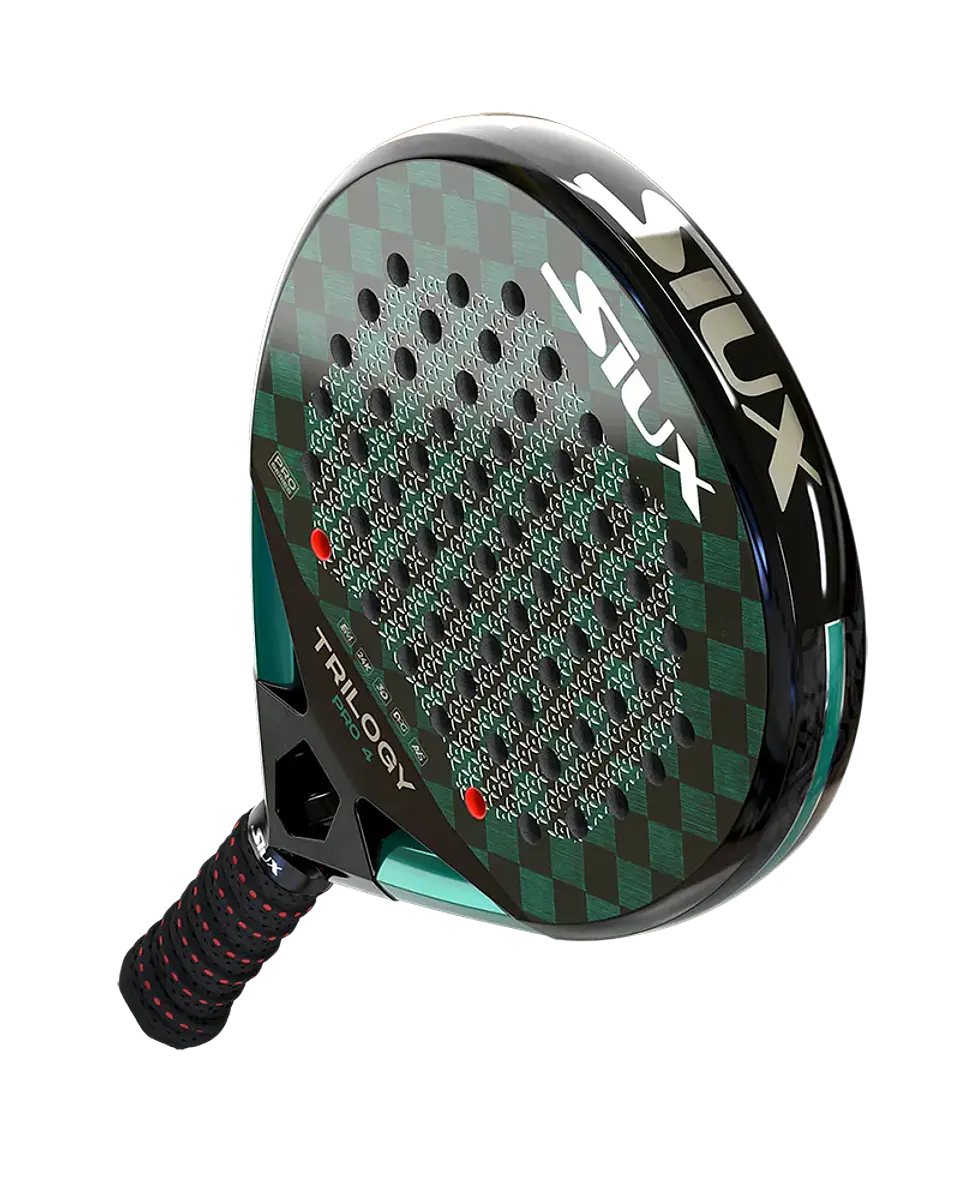Pala de pádel Siux Trilogy 4 Control Pro Patty Llaguno 2024 10