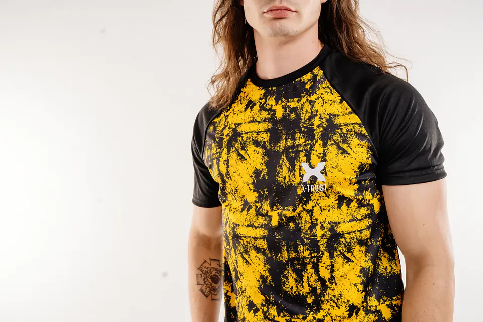 Polera Malaga Dryfit Amarillo 3