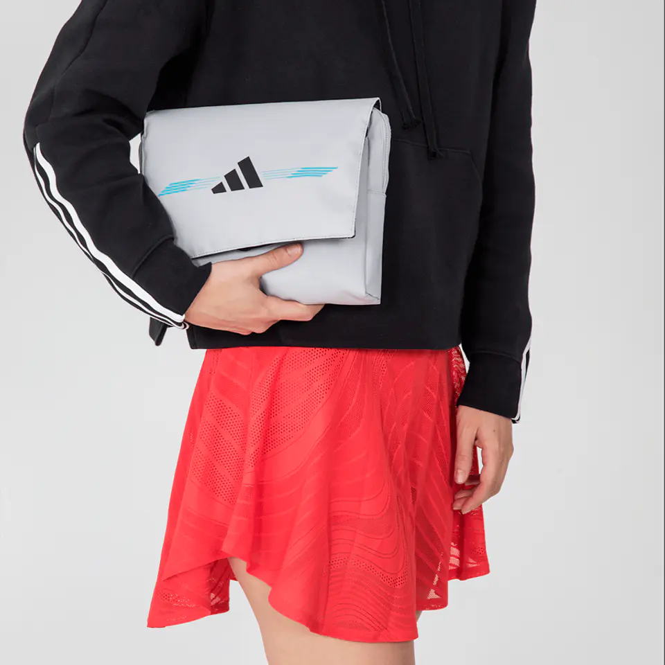 Neceser Adidas Marta Ortega 3.4 Blanco Tiza 4