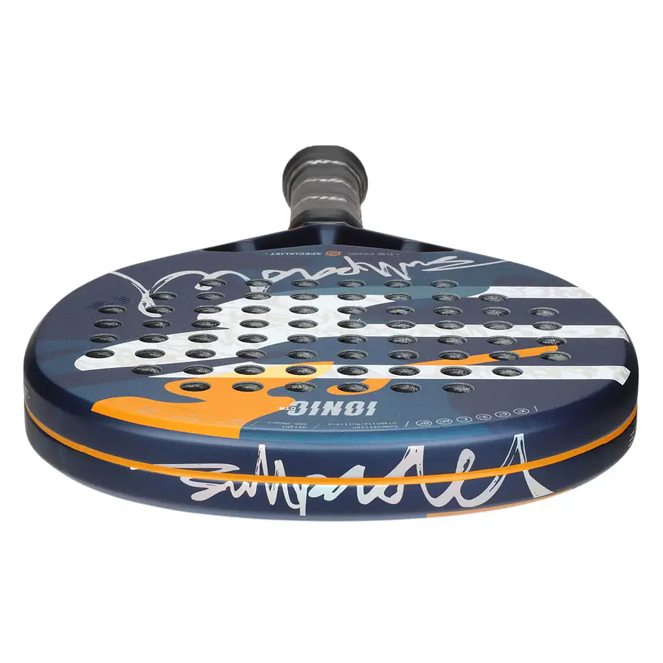 Pala de pádel Bullpadel Ionic Control 2025 4