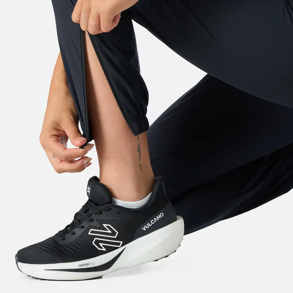 Pantalón Mujer Built To Move Pants Negro Vulcano 9