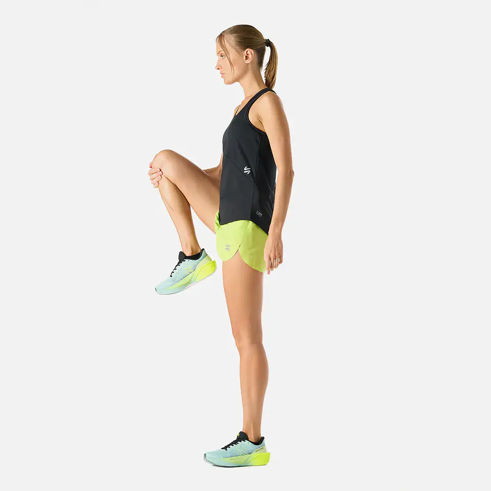 Polera Mujer Built To Move Tank Top Negro Vulcano 4