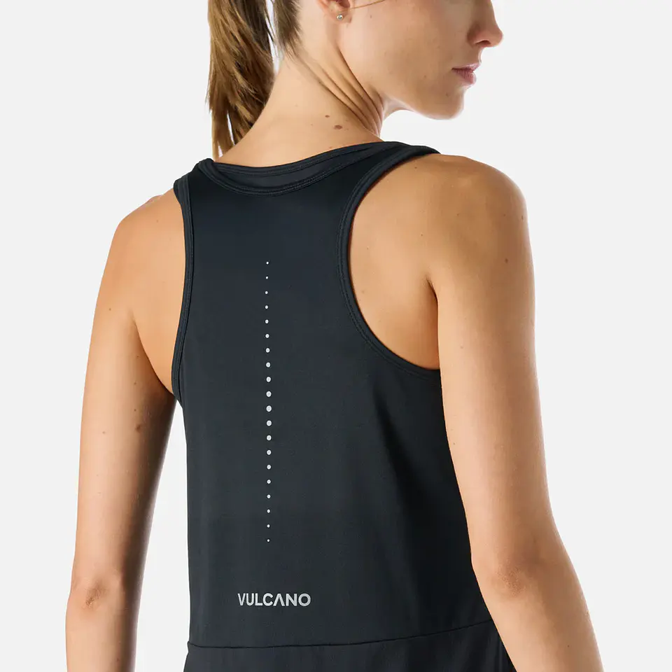 Polera Mujer Built To Move Tank Top Negro Vulcano 7