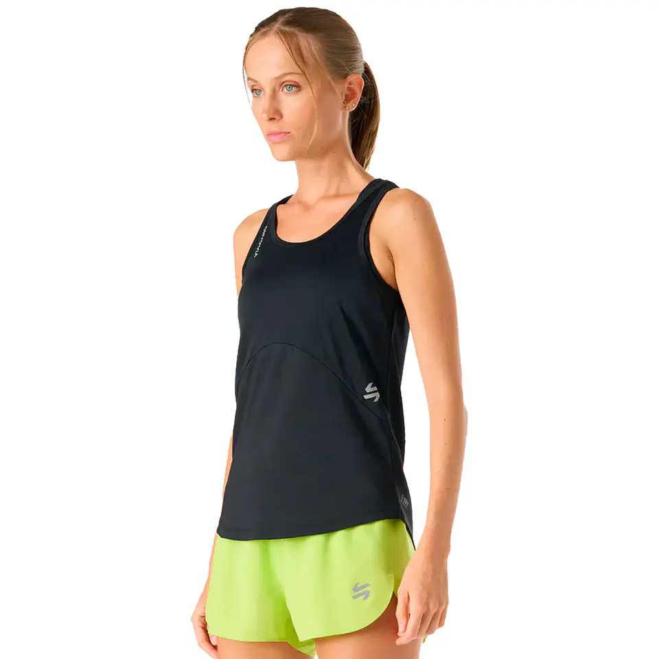 Polera Mujer Built To Move Tank Top Negro Vulcano 2