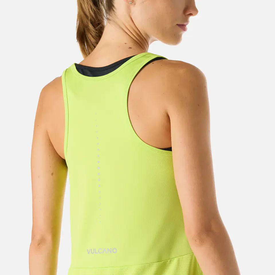 Built To Move Tank Top Verde Lima Vulcano 3