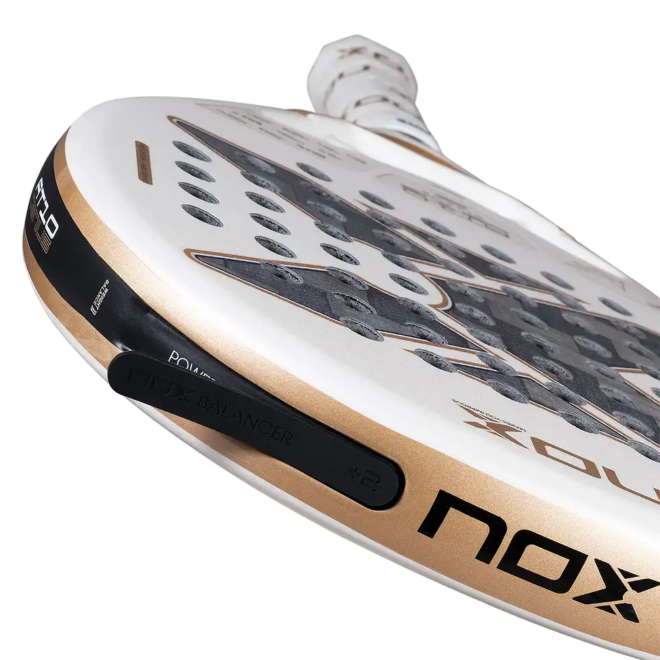 Pala de pádel Nox AT10 Genius 12k Alum Xtrem by Agustin Tapia 2026 5