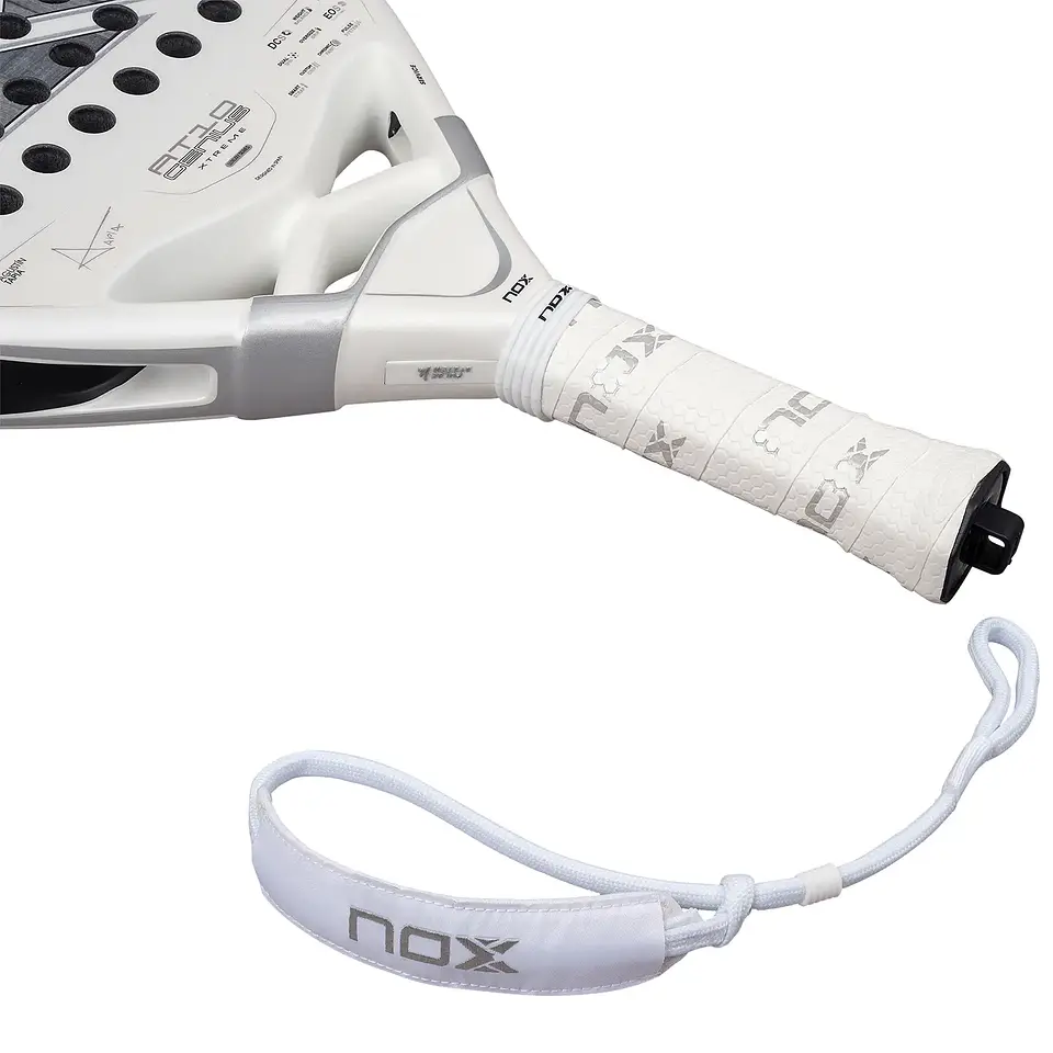 Pala de pádel Nox AT10 Genius Attack 12k Alum Xtreme by Agustin Tapia 2026 8