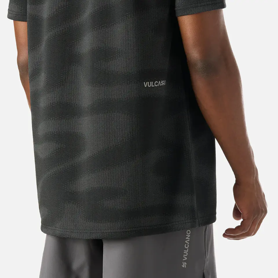 Vulcano polera hombre Built To Move Pro T-Shirt Negro 7