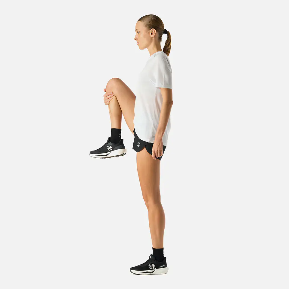 Polera Mujer Built To Move Pro T-Shirt Blanco Vulcano 3
