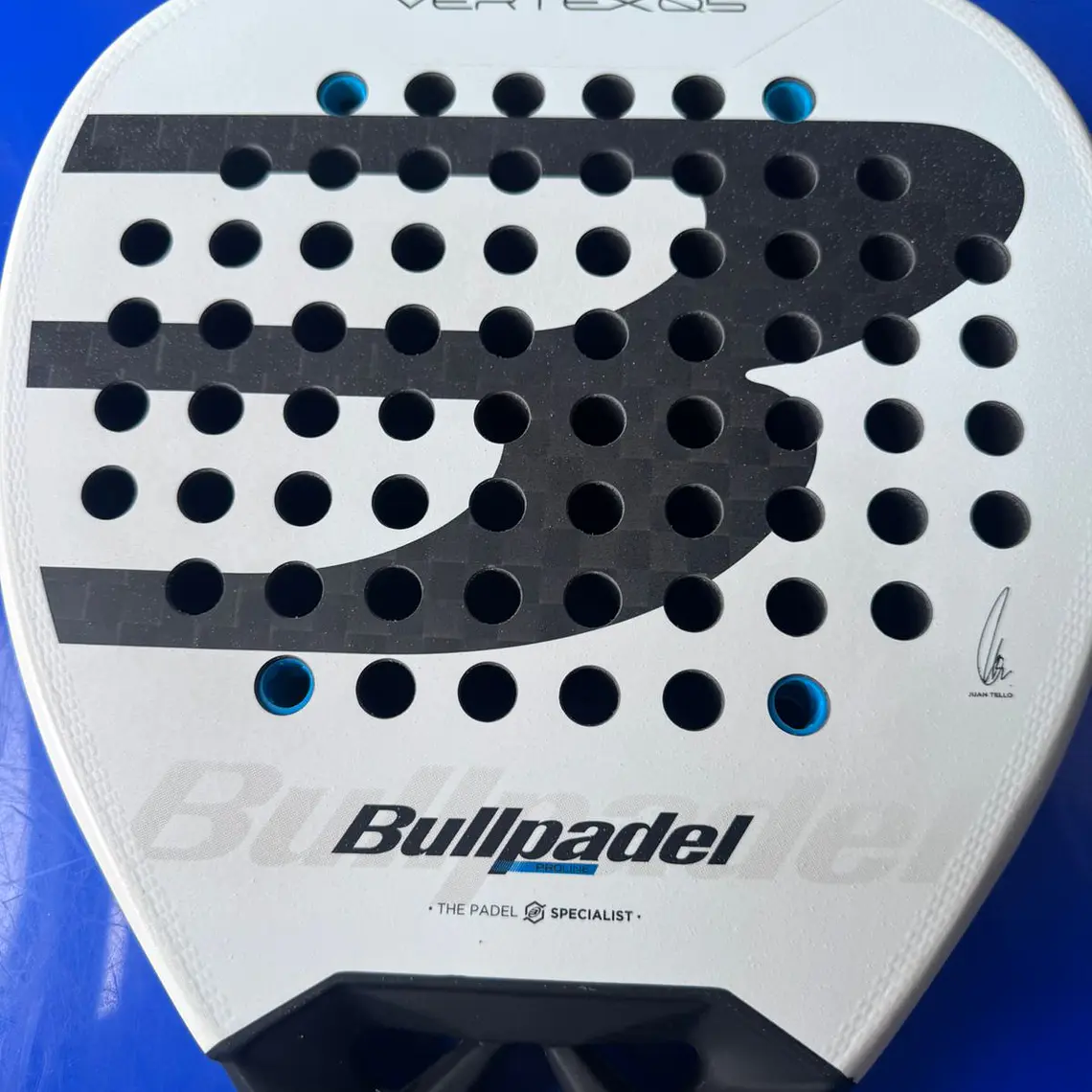 Bullpadel Vertex 05 2026 en Colombia – pala de pádel profesional de potencia 5