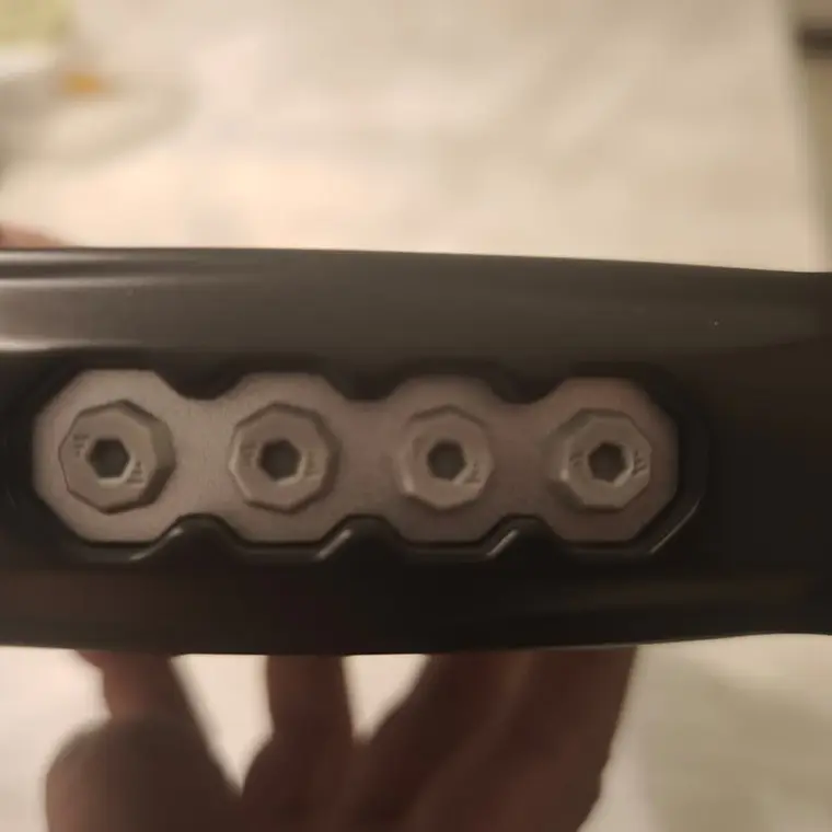 Adidas Metalbone 2025 – ALE GALAN 2