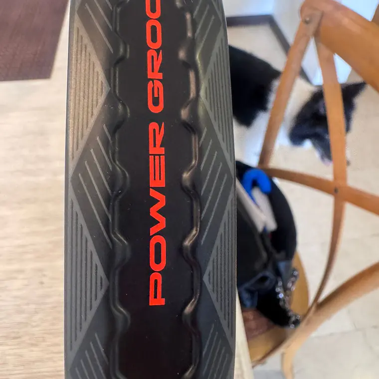 Adidas Metalbone HRD+ (Ale Galán) – Potencia extrema para jugadores PRO 8