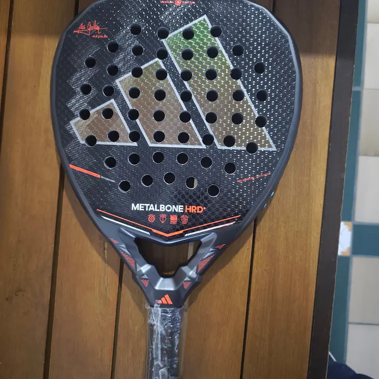 Adidas Metalbone HRD 3.5 2026 en Colombia – pala de pádel profesional de potencia 1