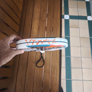 Bullpadel Ionic Light 2025 – Ligereza, control y comodidad para dominar la cancha