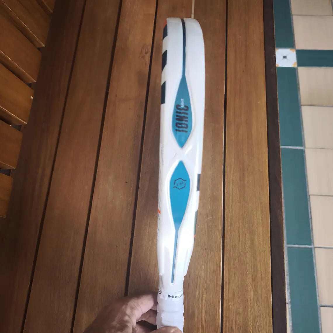 Bullpadel Ionic Light 2025 – Ligereza, control y comodidad para dominar la cancha 5
