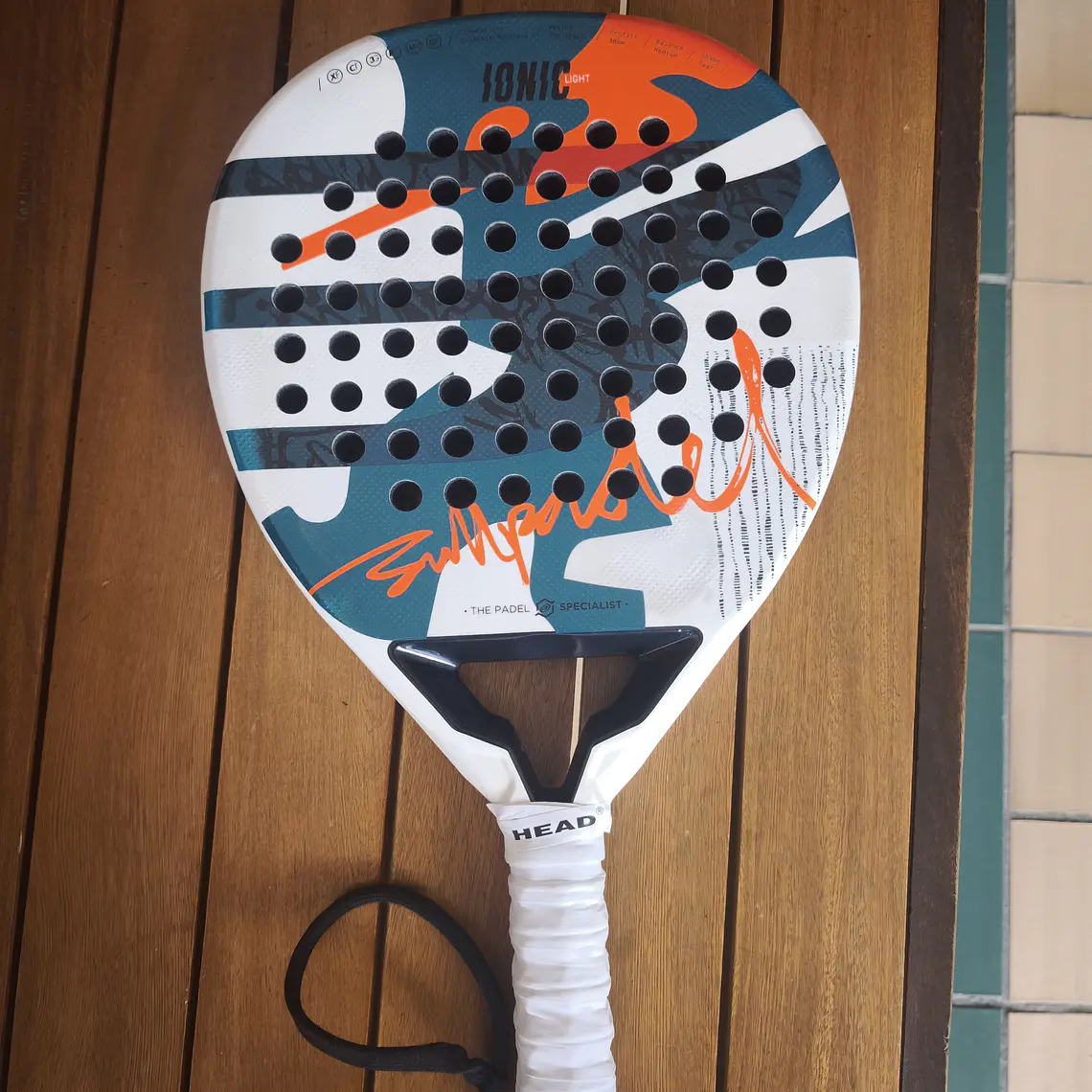 Bullpadel Ionic Light 2025 – Ligereza, control y comodidad para dominar la cancha 6