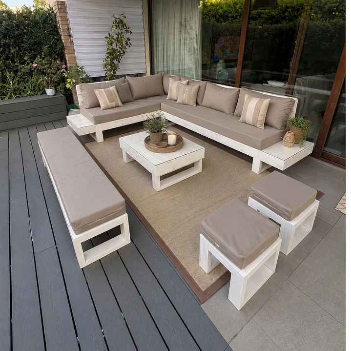Set Seccional Terraza XL Zen con Banqueta y Taburetes 1
