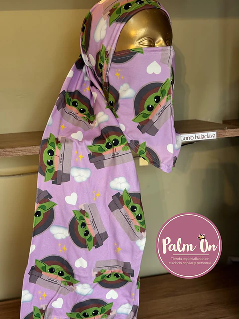 Balaclava larga Grogú en lila