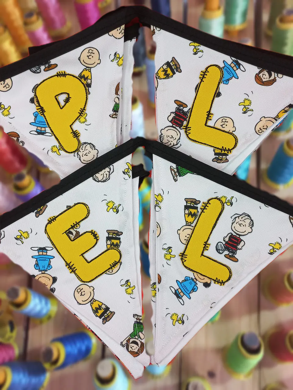 Banderín personajes de SNOOPY 2