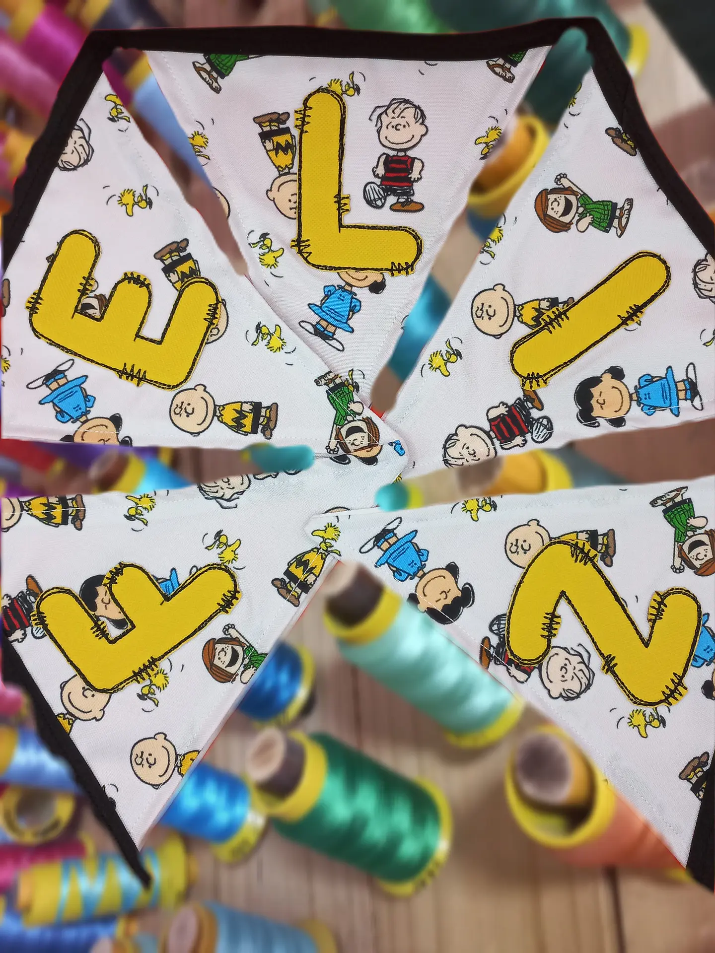 Banderín personajes de SNOOPY 1
