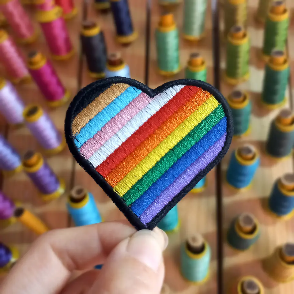 Lgbtqia+ corazón 01 1