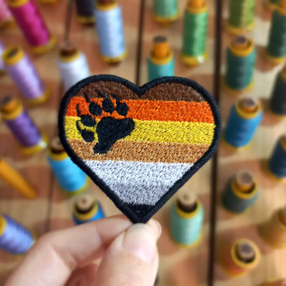 Orgullo oso corazón 1