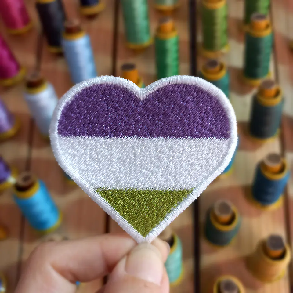 Orgullo queer corazón 1