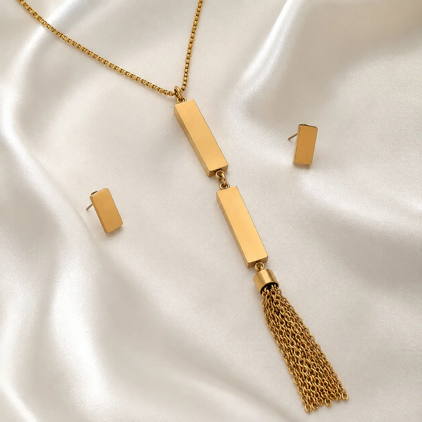 Set Collar + Aros Geométrico Dorado 1