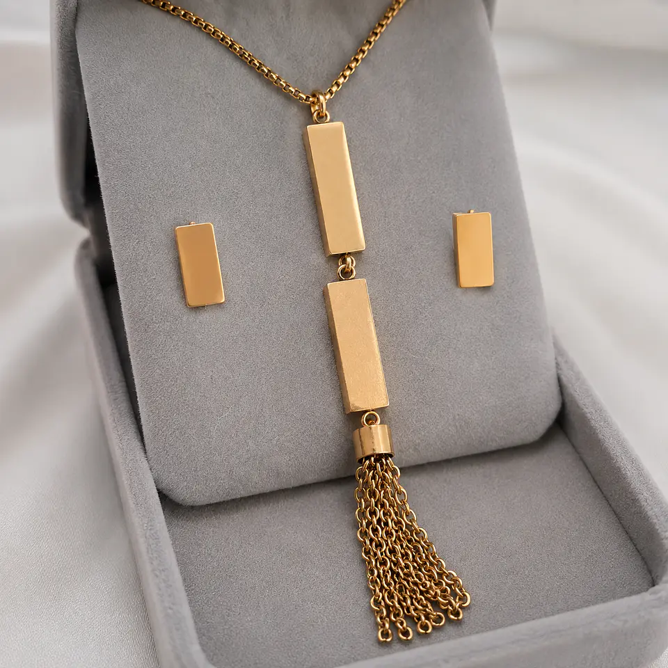 Set Collar + Aros Geométrico Dorado 3