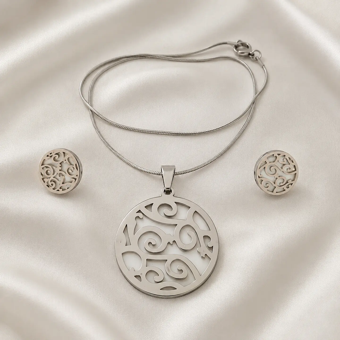 Set Collar + Aros Círculo Nacarado Plateado 2
