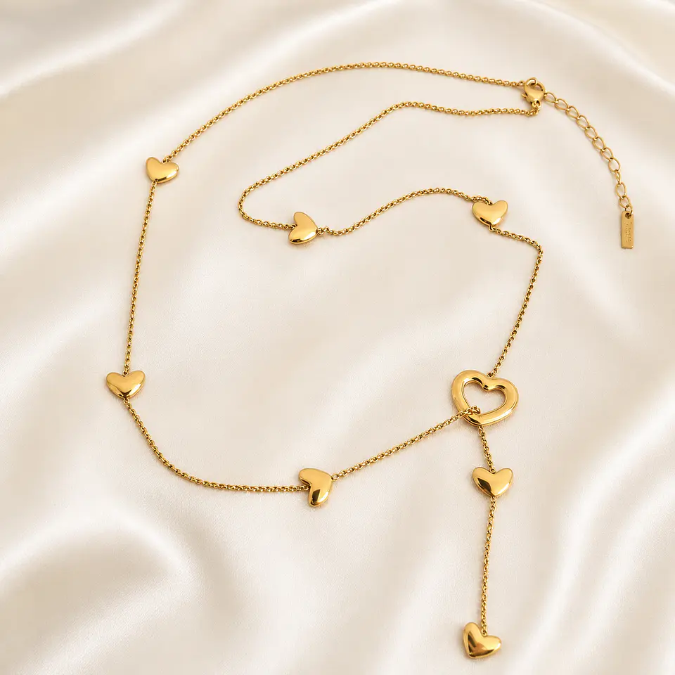 Collar Corazones Dorado 1