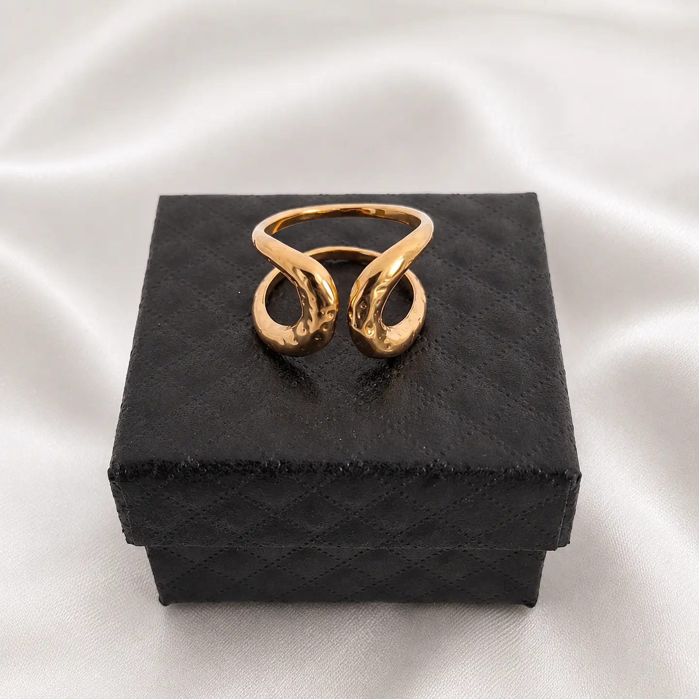 Anillo Dorado Sculpt 2