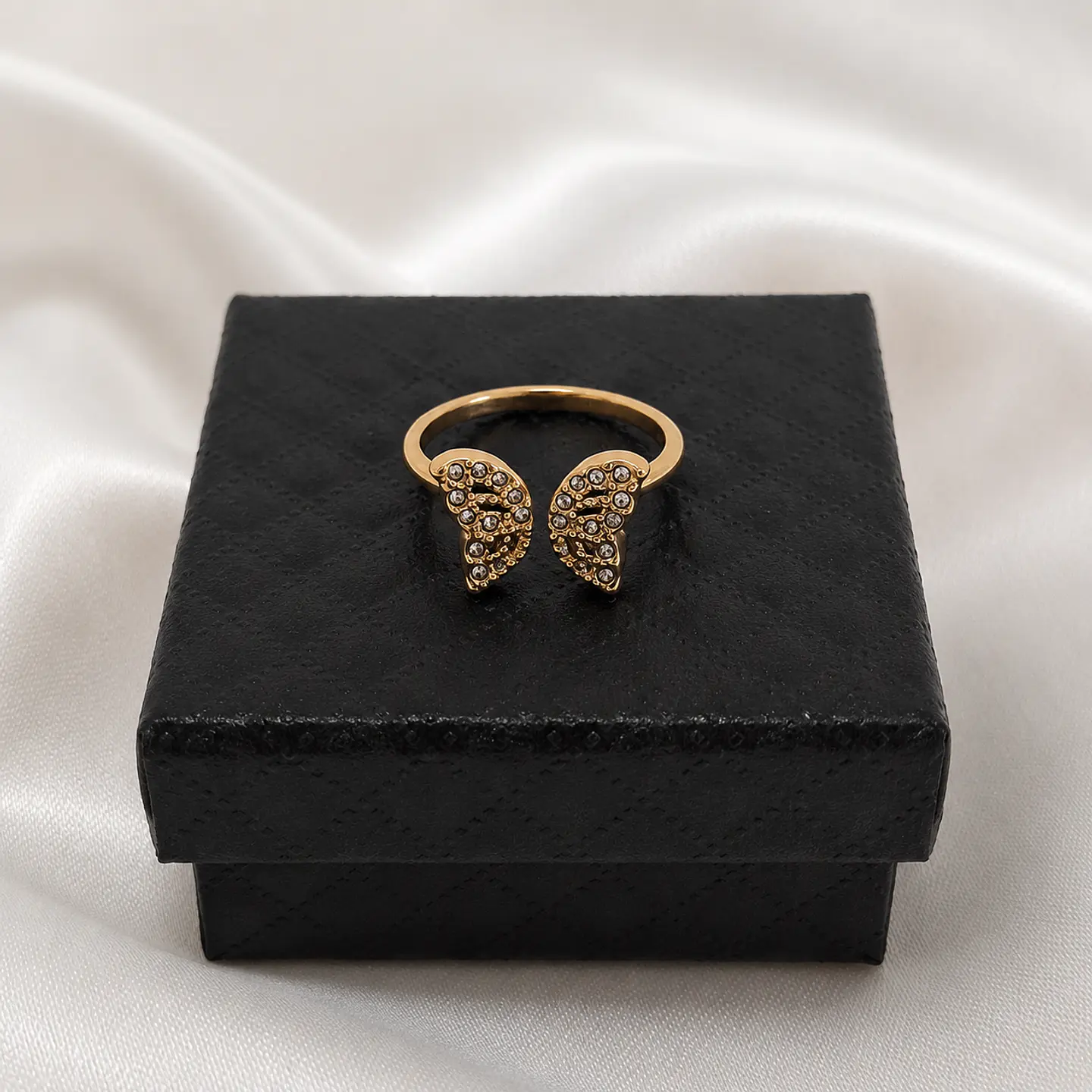 Anillo Mariposa Dorado Ajustable 2