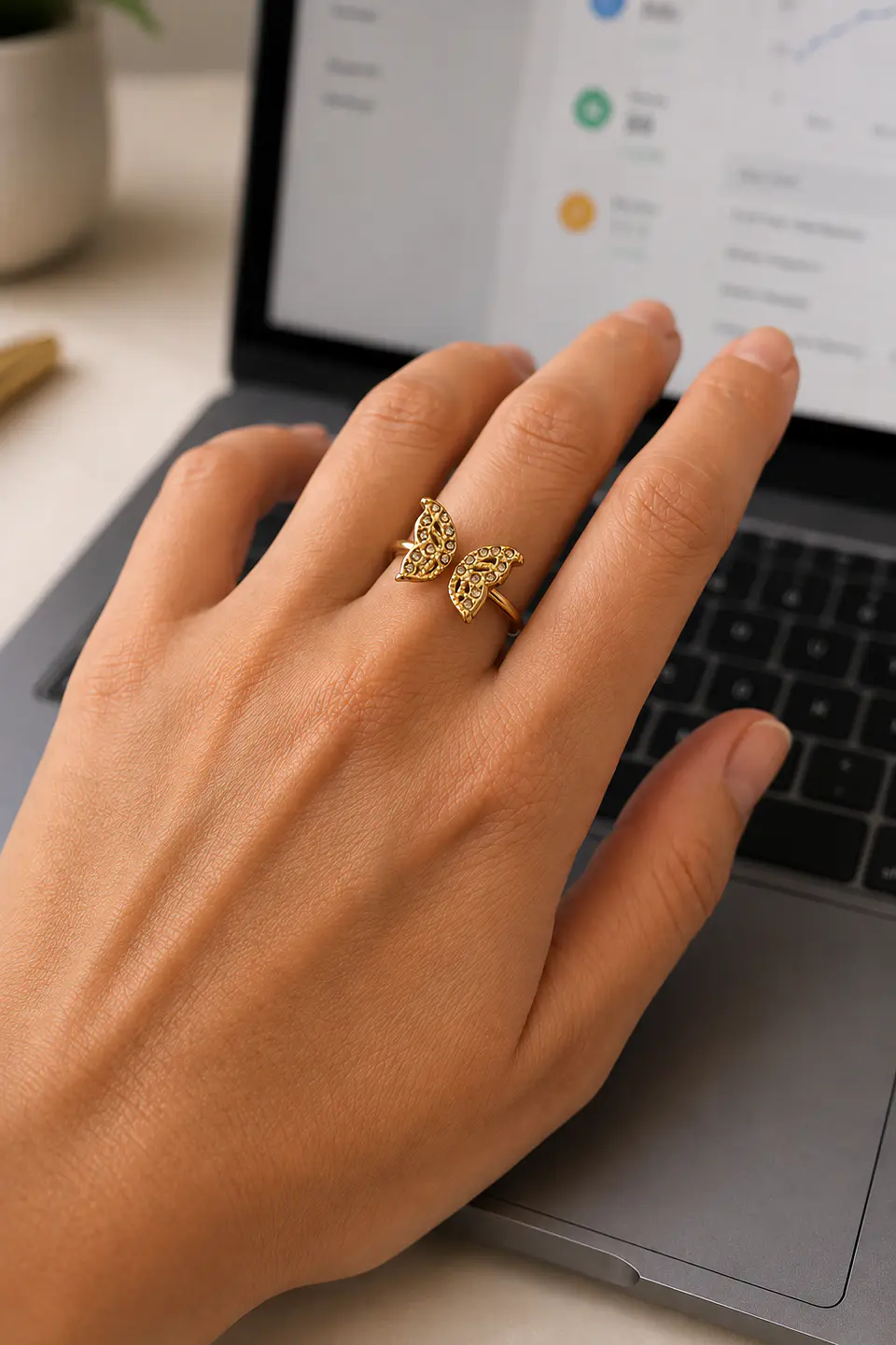 Anillo Mariposa Dorado Ajustable 4