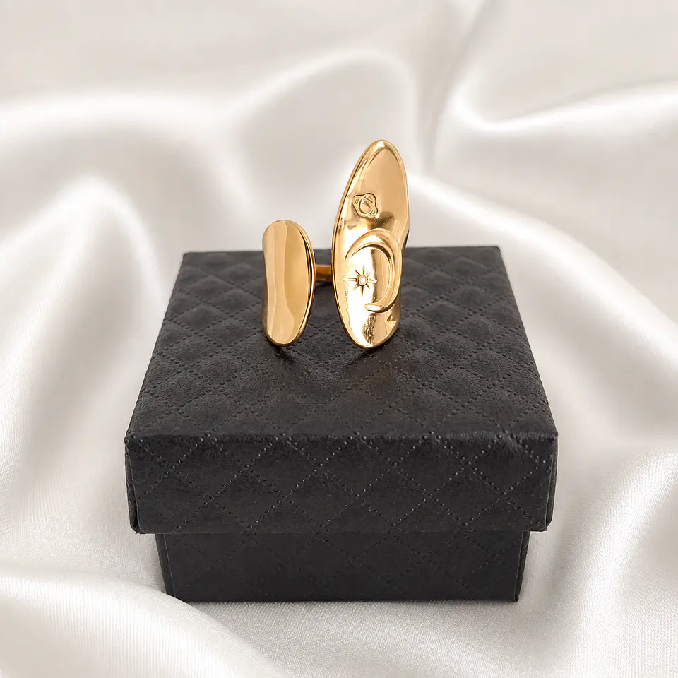 Anillo Dorado Celestial Ajustable 2