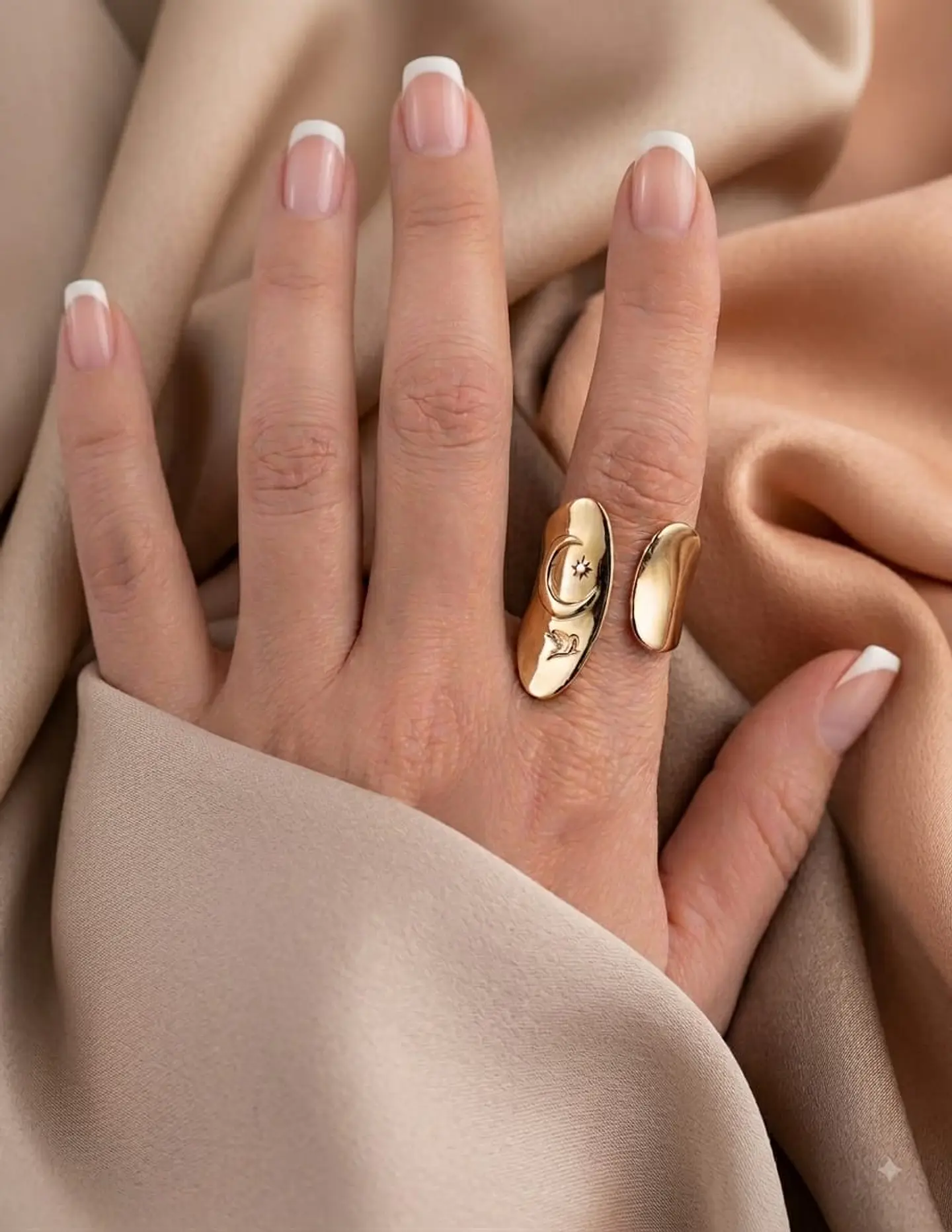 Anillo Dorado Celestial Ajustable 4
