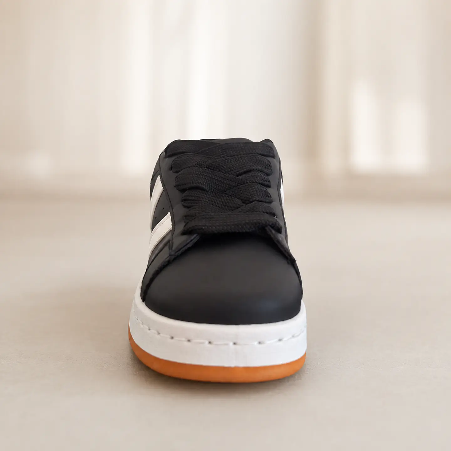 Zapatilla Urbana Black Cloe 5