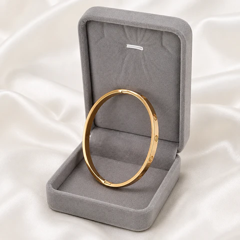 Pulsera Dorada Minimal