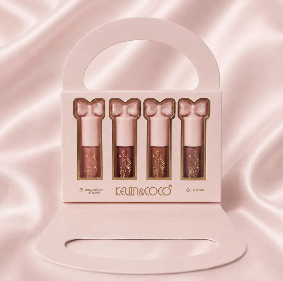 Brillos Labiales Bow  4 Tonos - Kevin & Coco 3
