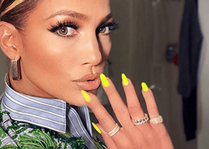 La manicure vibrante arrasa Instagram y el verde es un favorito indiscutido