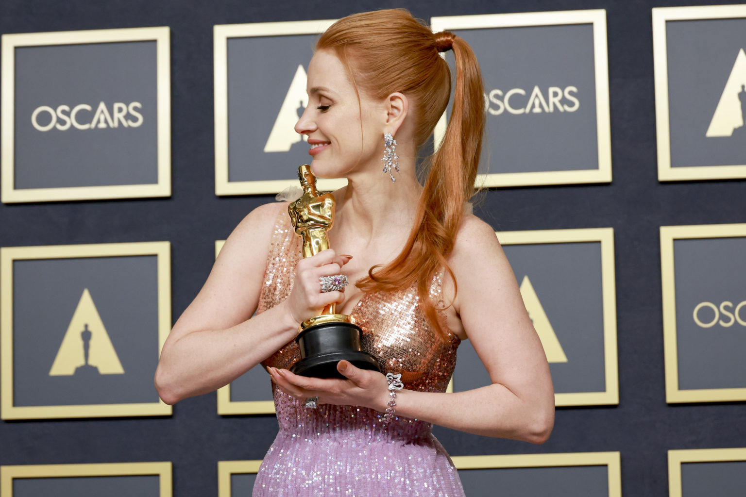 Los Oscars 2022 son la inspiración para dejarnos crecer el pelo