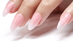 La manicure natural está en fuego: Hola blushing, la tendencia más sutil para las uñas