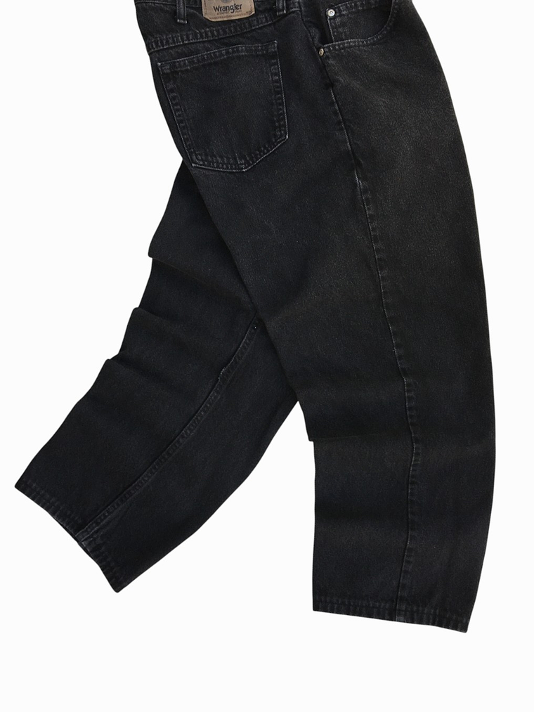 Pantalon Mezclilla color negro Wrangler   4