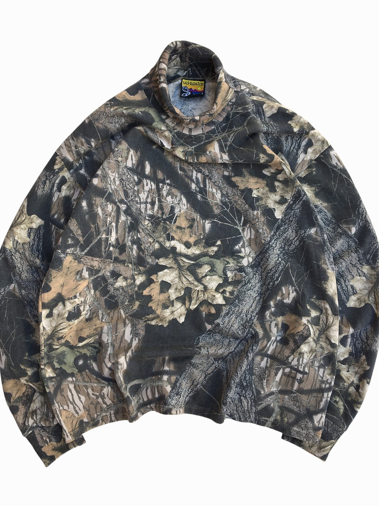 Poleron Cuello Alto Camuflado Sasquatch 2