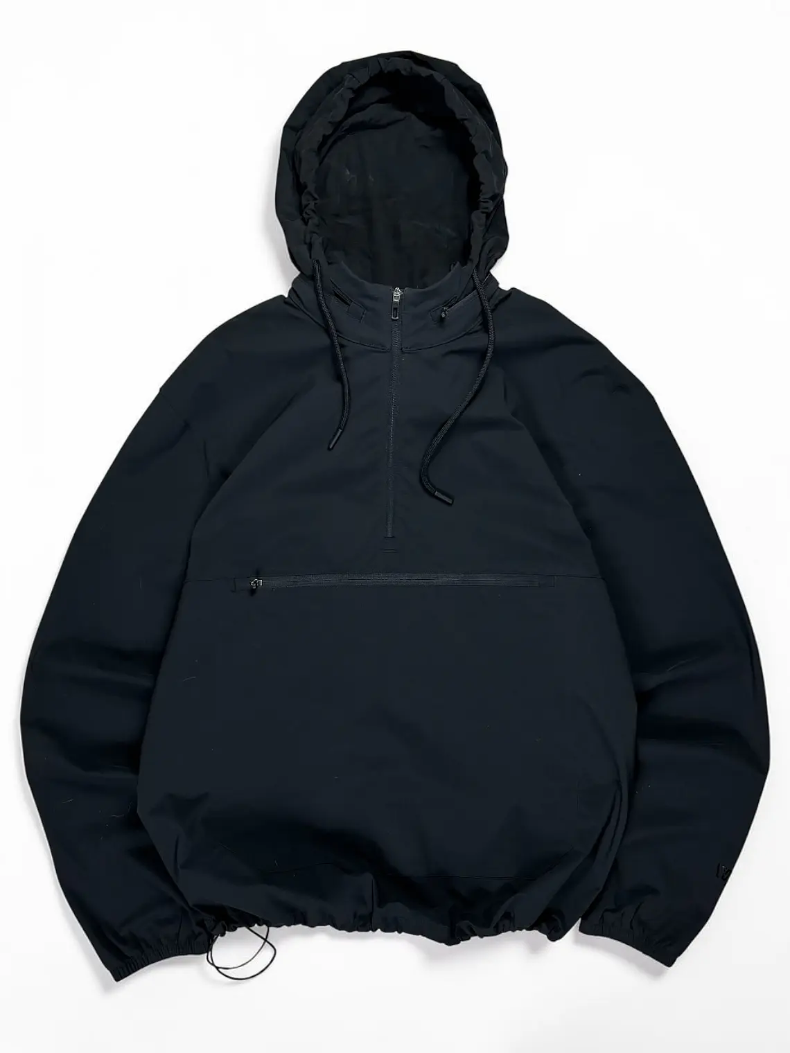 Cortaviento Bolsillo Canguro Cintura Ajustable  Sin Marca  Negro 1